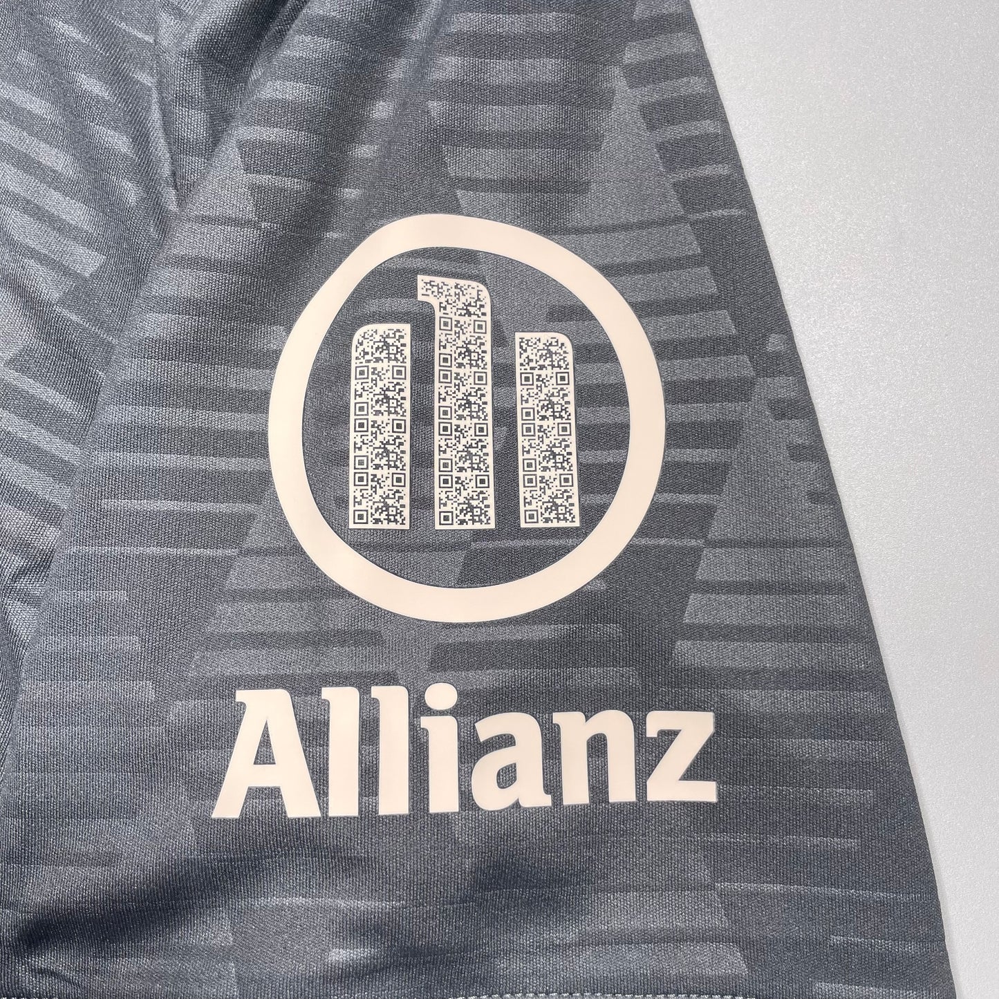 Official #17 Olise 24/25 Bayern Munchen Oktoberfest Stadium Shirt