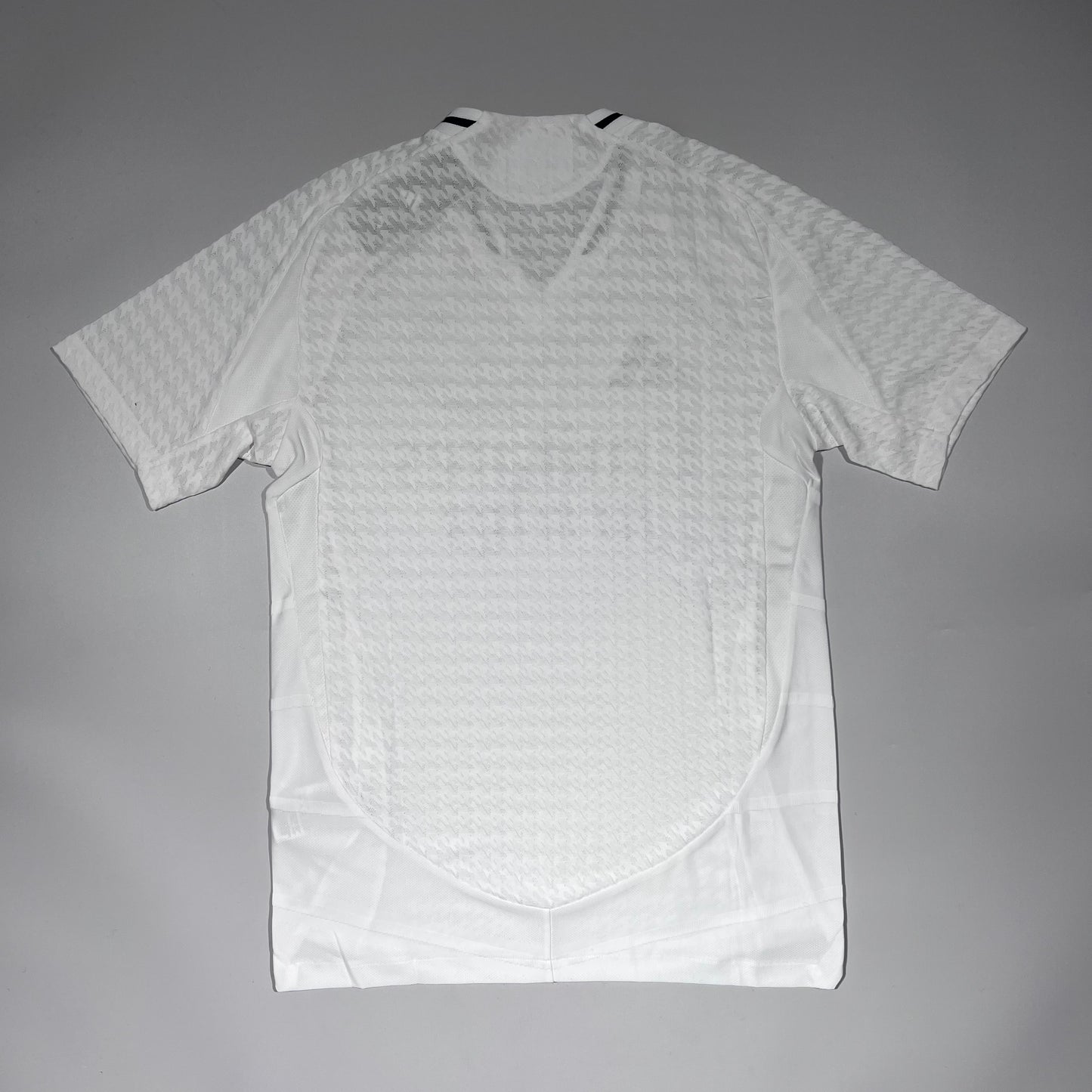 24-25 Real Madrid Home Authentic Shirts EU Edition