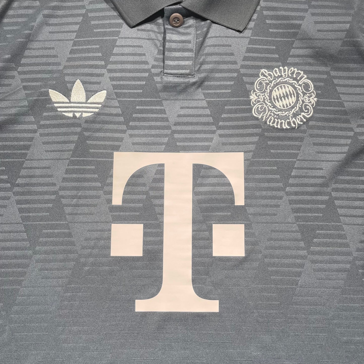 Official #9 Kane 24/25 Bayern Munchen Oktoberfest Stadium Shirt