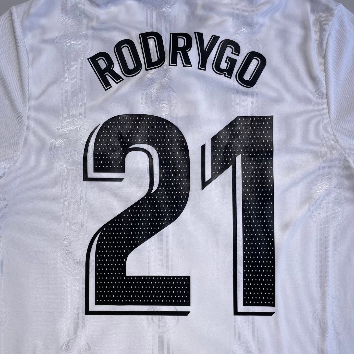 Official #21 Rodrygo 22/23 Real Madrid Home Authentic Shirt La Liga Size M=JP:XL