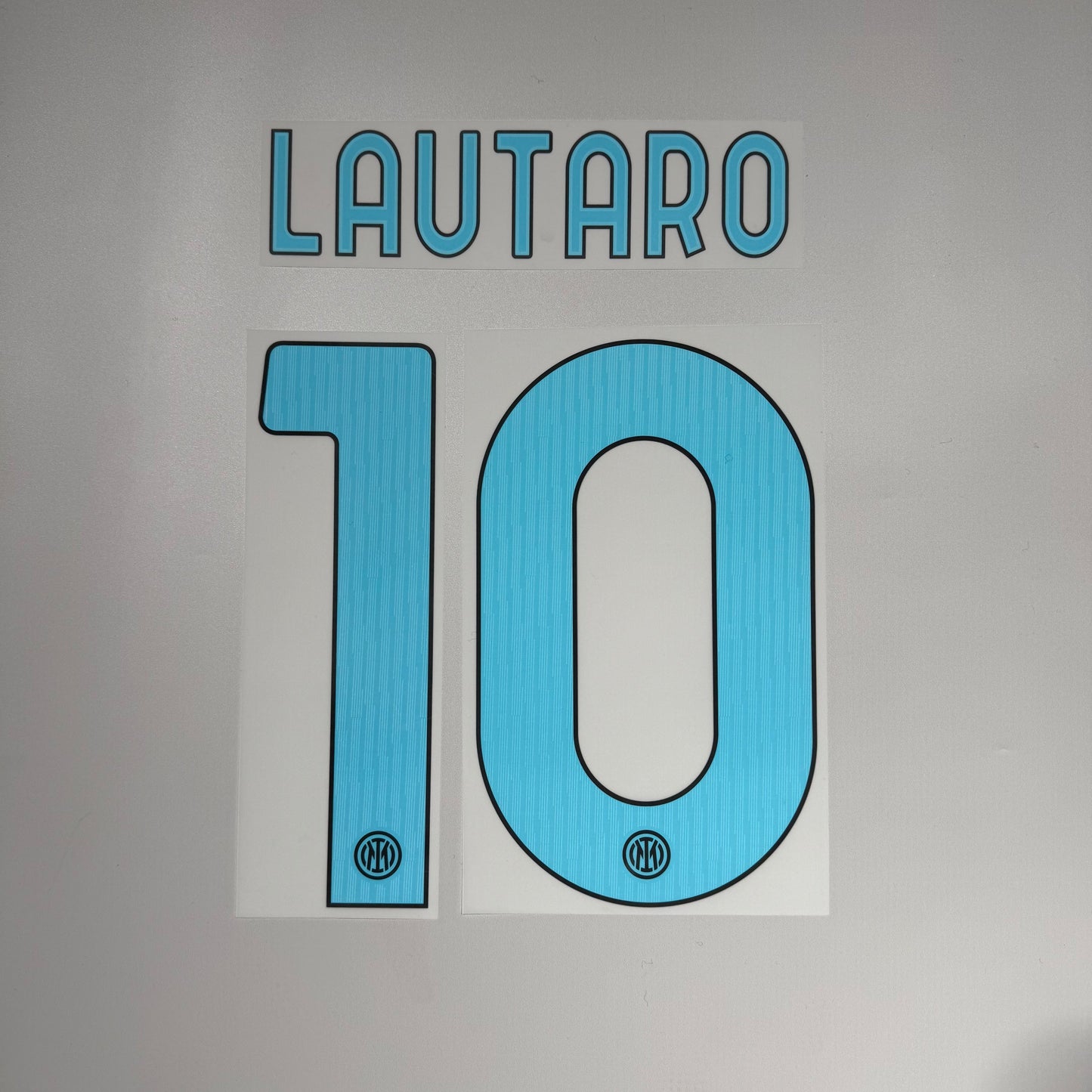 Official #10 Lautaro