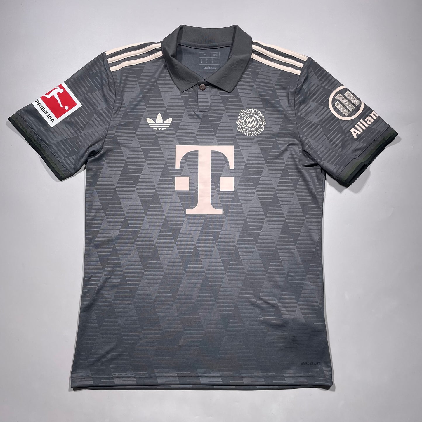 Official #17 Olise 24/25 Bayern Munchen Oktoberfest Stadium Shirt