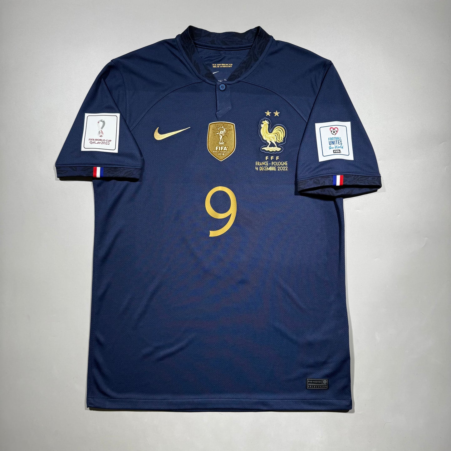 Official #9 Giroud 2022 France Home Stadium Shirt Qatar World Cup Size M