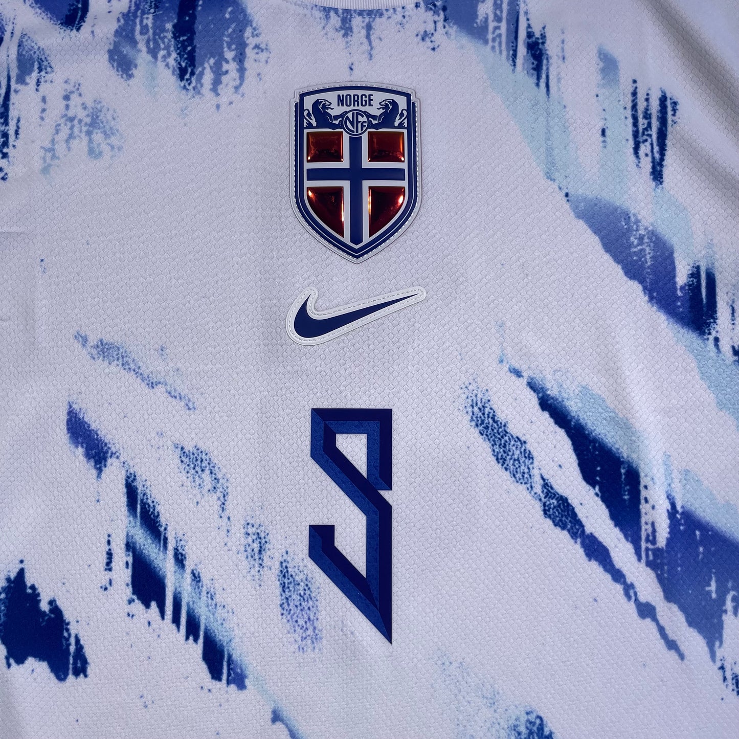 Official #9 Haaland 2024 Norway Away Stadium Shirt Size S