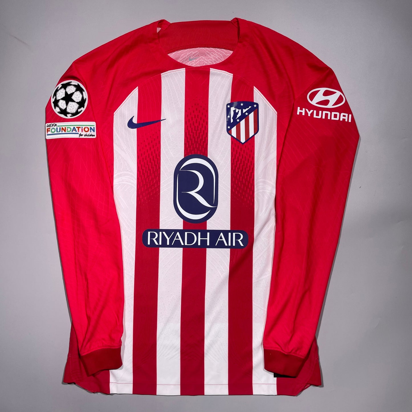 #7 Griezmann 23/24 Atletico Madrid Home Kitroom Player Issue CL ver.