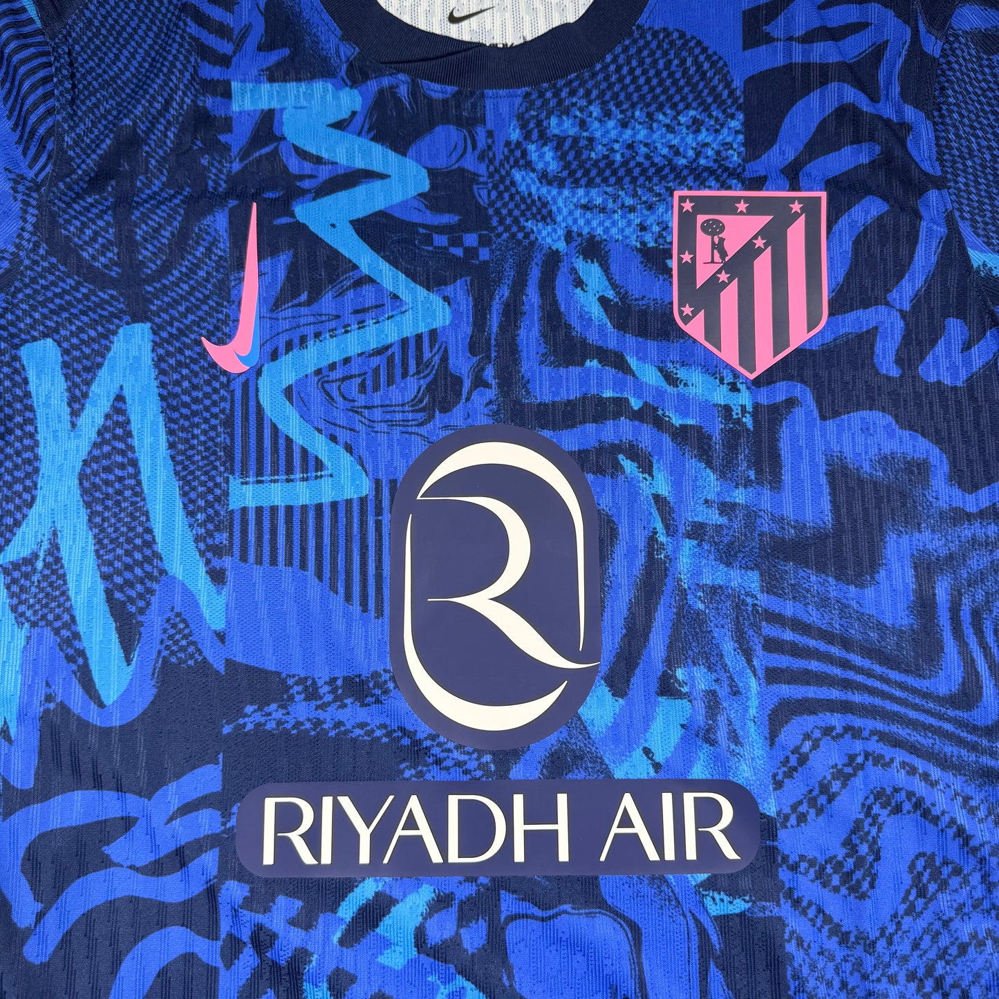 Official #19 J. Alvarez 24/25 Atletico Madrid 3rd Kitroom Player Issue La Liga size L