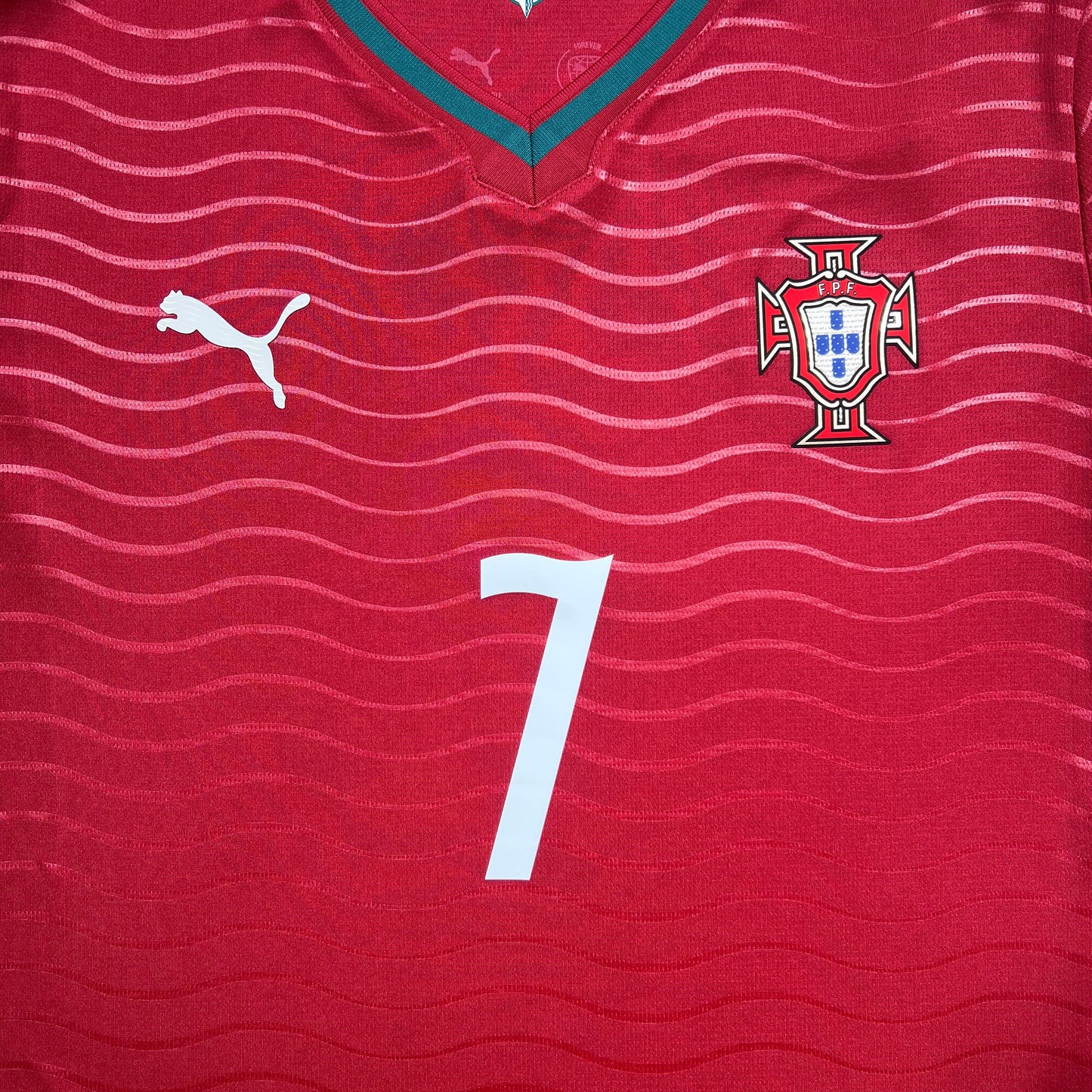 Official #7 Ronaldo 2026 Portugal Home Stadium Long Sleeve shirt