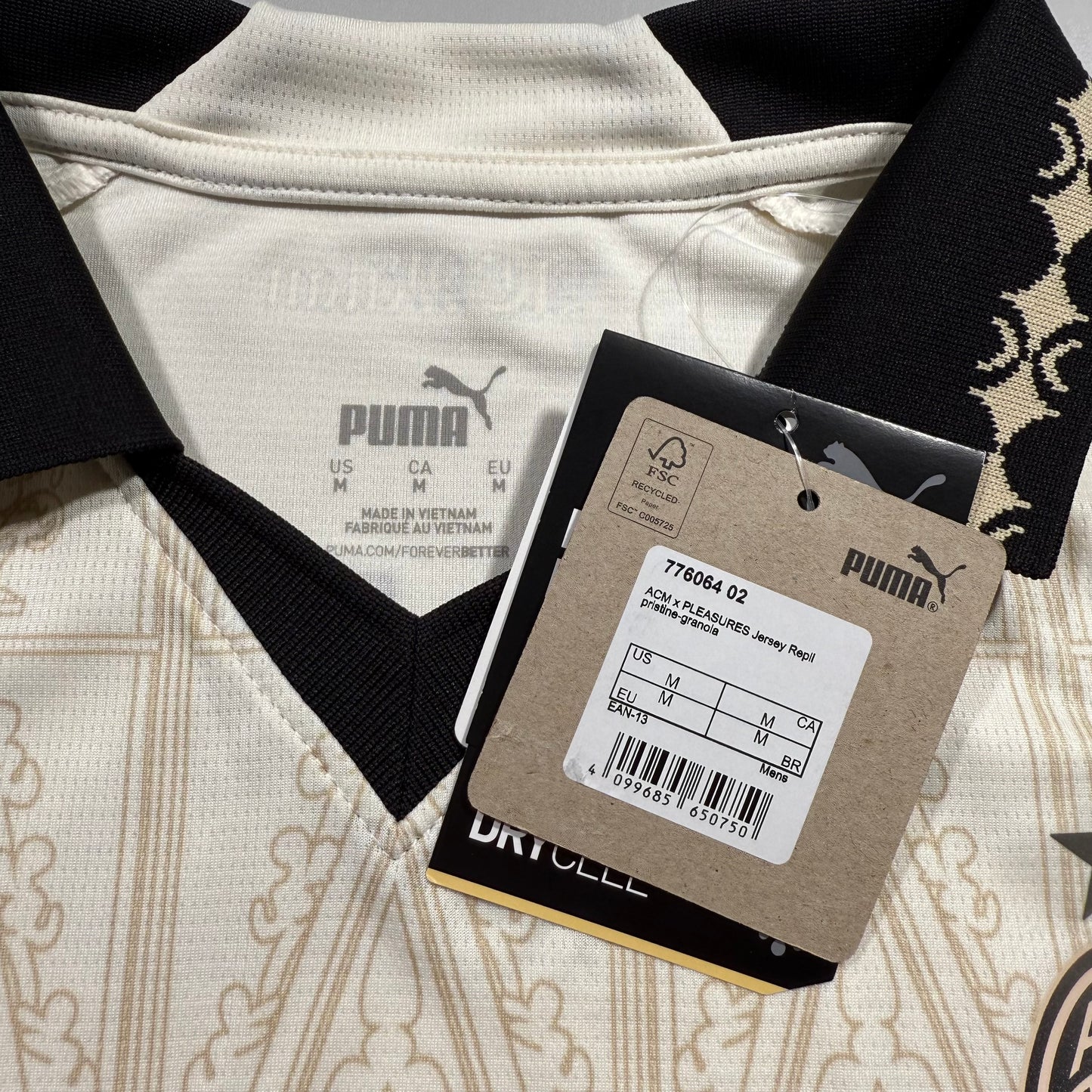 Official #11 Pulisic 23/24 AC Milan×Pleasures 4th Stadium Shirt