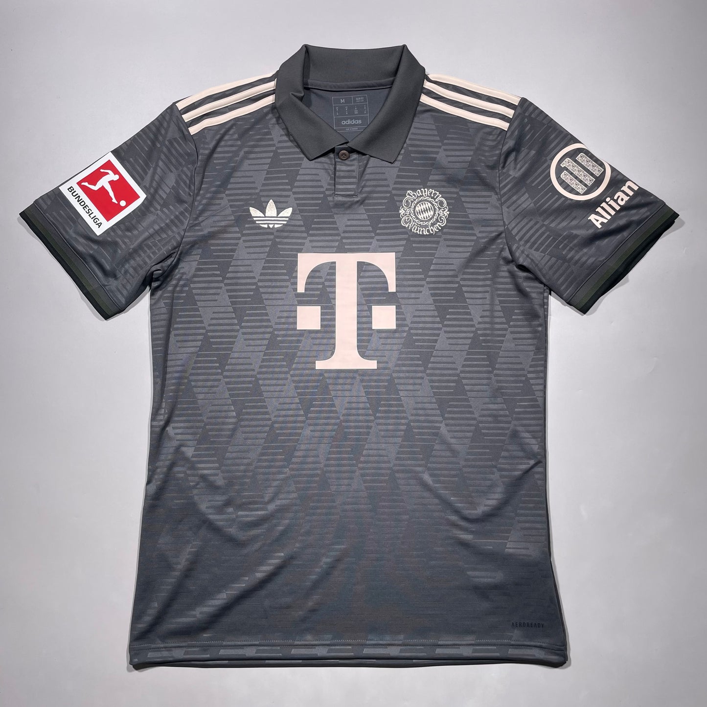 Official #9 Kane 24/25 Bayern Munchen Oktoberfest Stadium Shirt