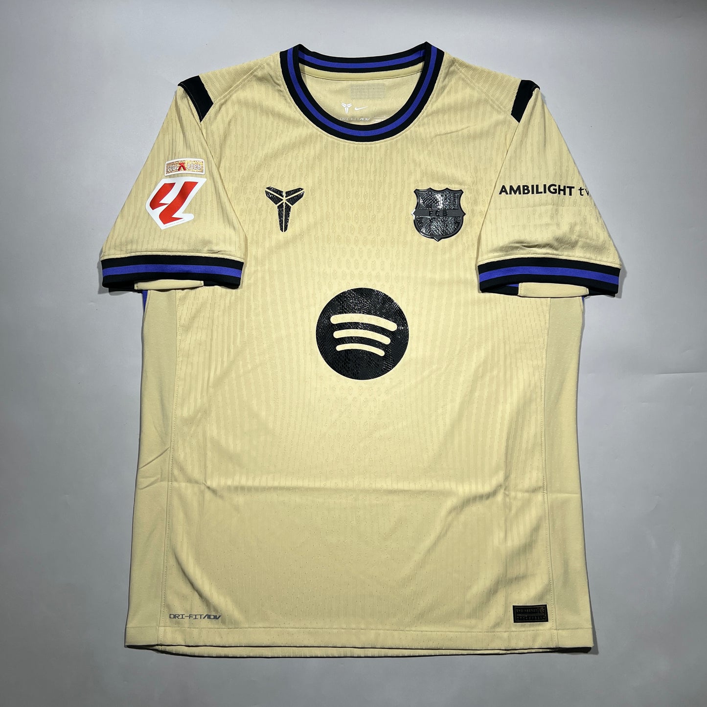Official #10 Lamine Yamal 25/26 FC Barcelona Away Authentic Shirt La Liga Size L