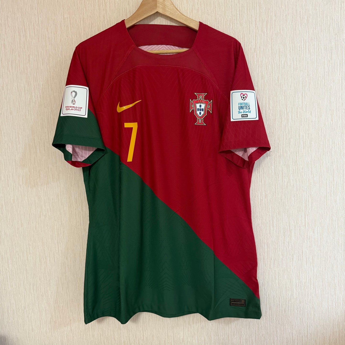 #7 Ronaldo 2022 Portugal Home Kitroom Player Issue