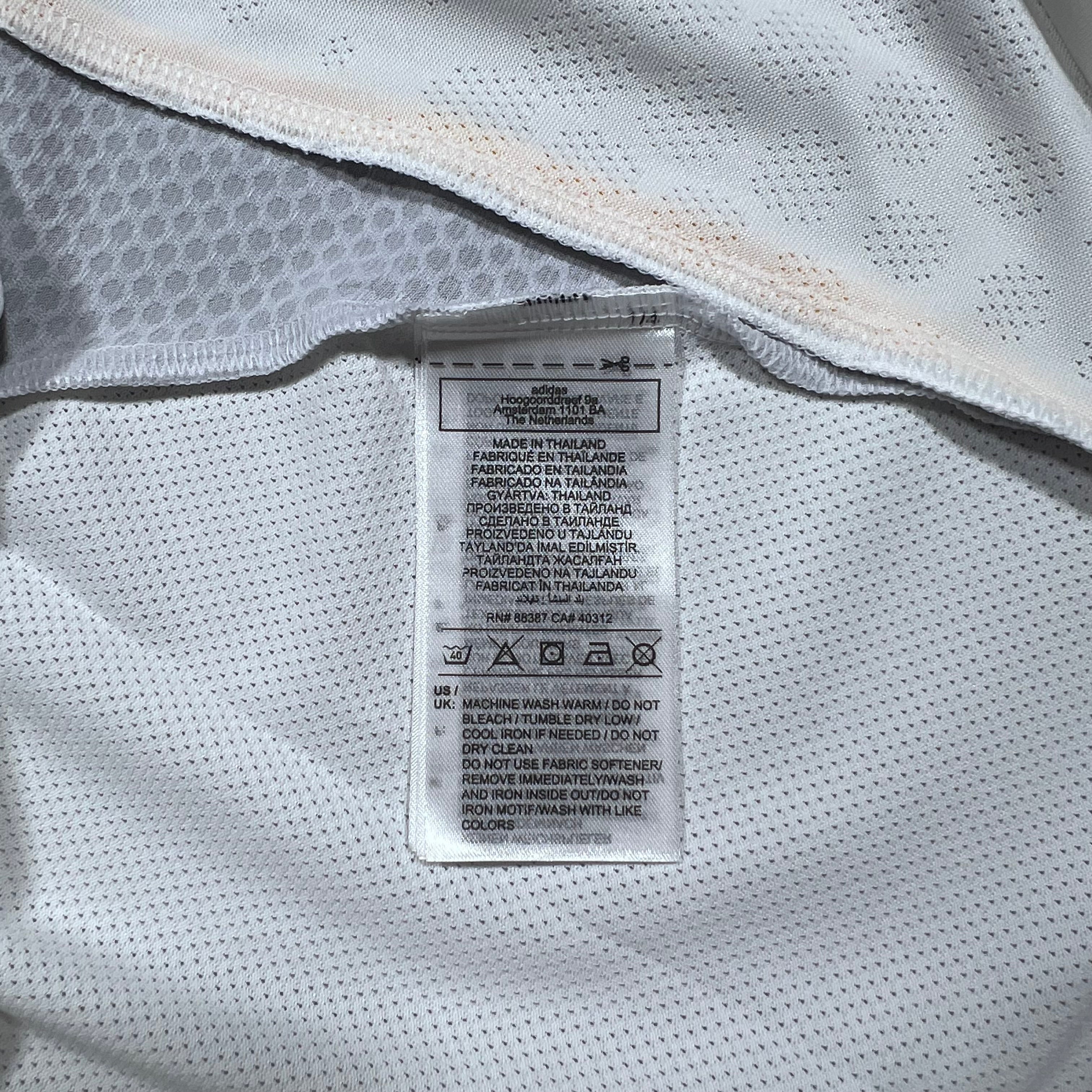 Official #10 Modric 25/26 Real Madrid Home Authentic Shirt Club