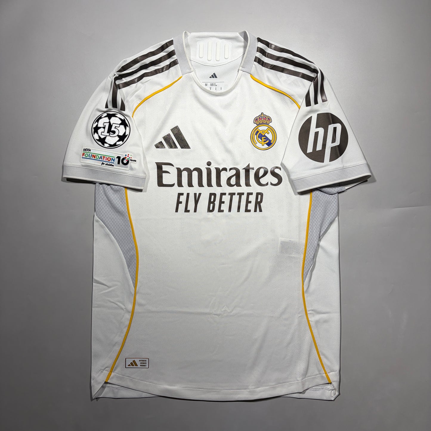 Official #8 Valverde 25/26 Real Madrid Home Authentic Shirt Size JP:XL
