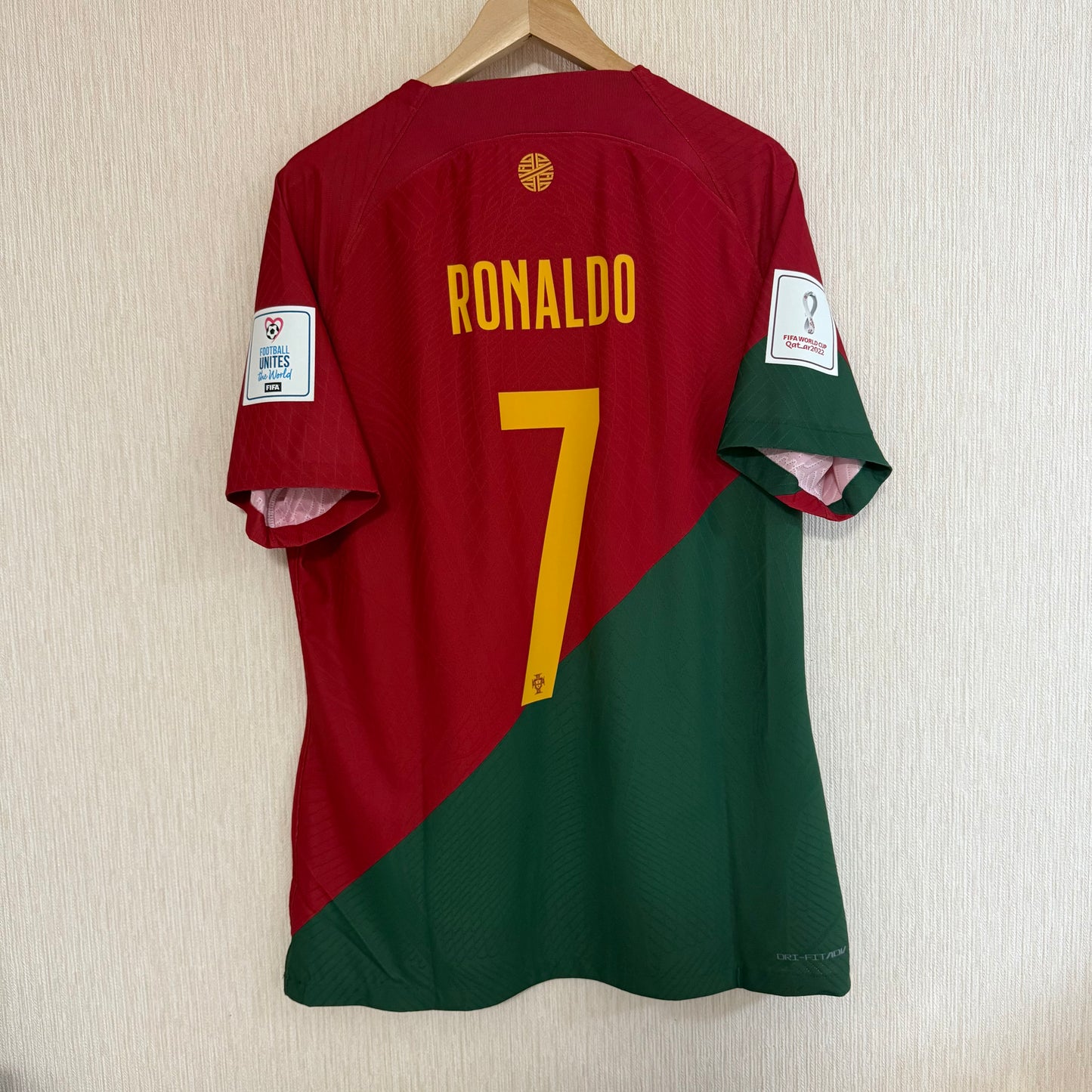 #7 Ronaldo 2022 Portugal Home Kitroom Player Issue