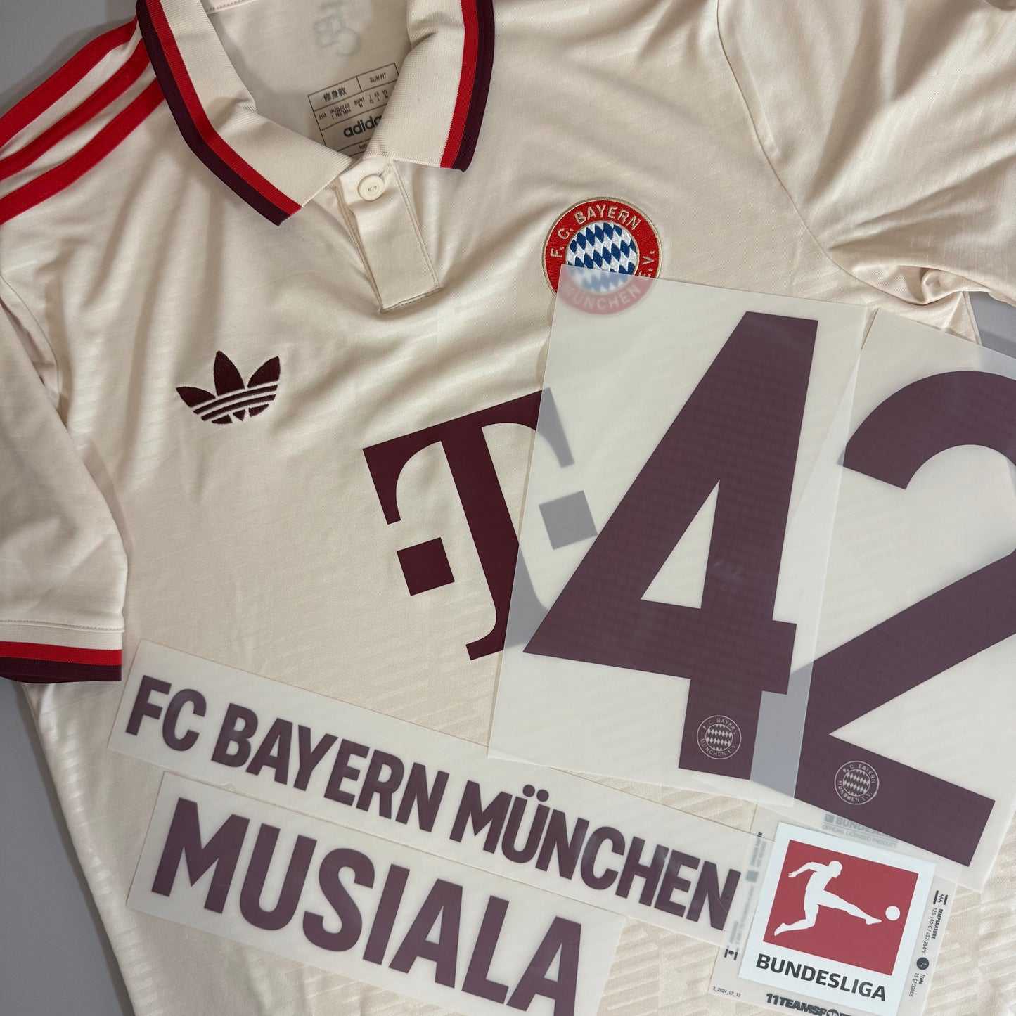 [Pre-order] 24-25 Bayern Munchen 3rd Fan Issue