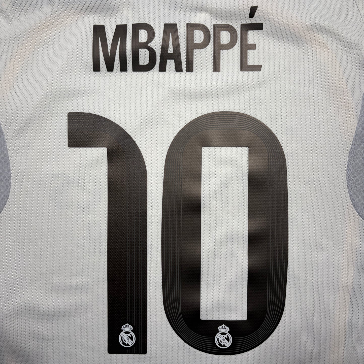 Official #10 Mbappe 25/26 Real Madrid Home Authentic Shirt Long Sleeve  Size JP:XL