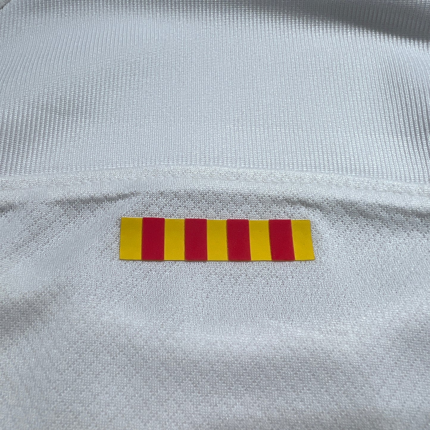 Official #27 Lamine Yamal 23/24 FC Barcelona Away Stadium Shirt Size XL