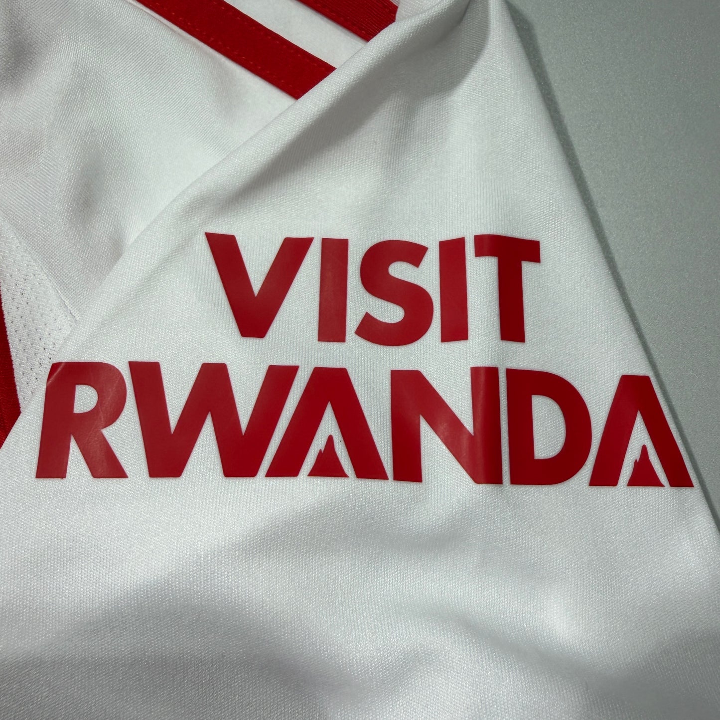 [Pre-Order] Official 25/26 Arsenal Home Stadium Shirt