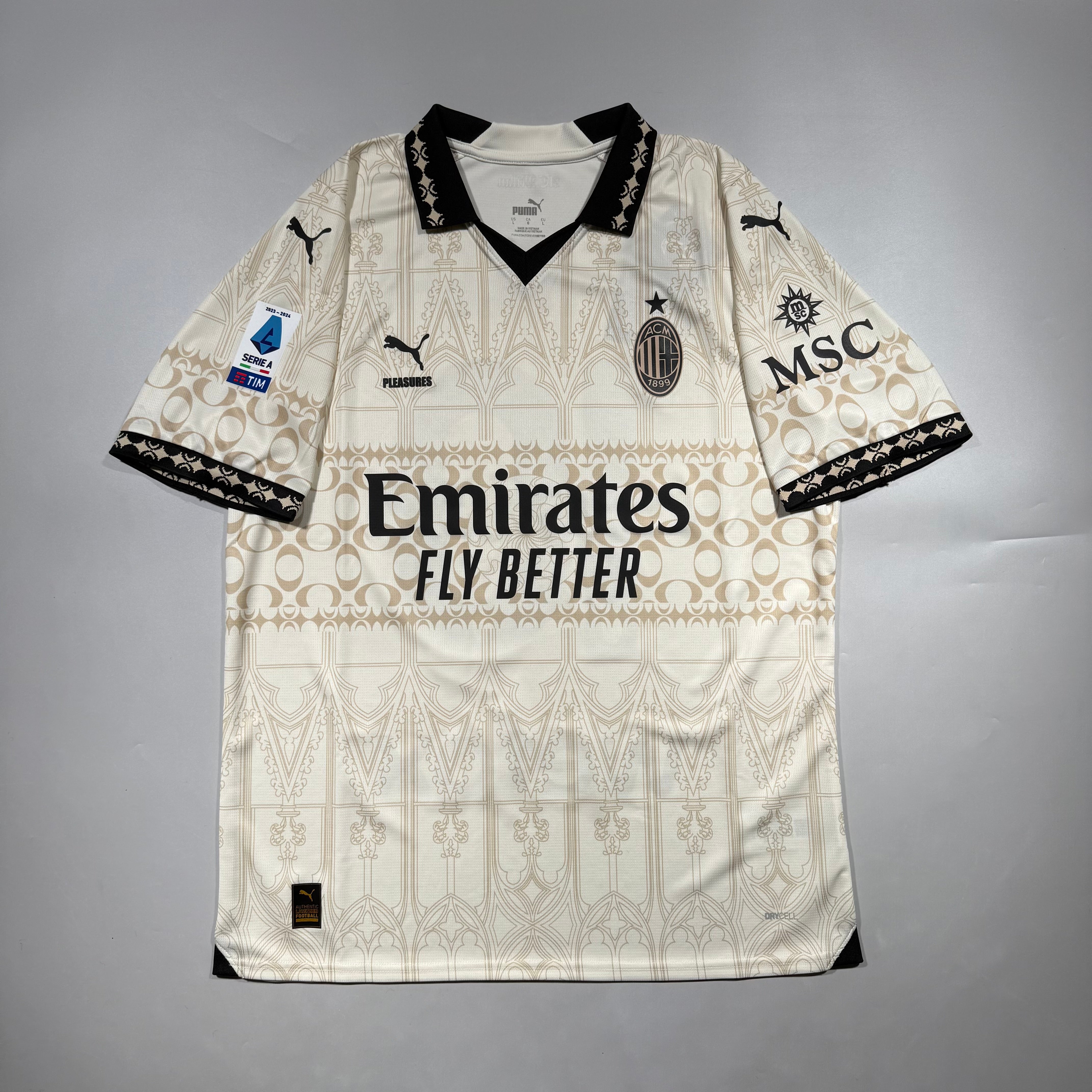 AC Milan｜AC ミラン – Kit of the Day