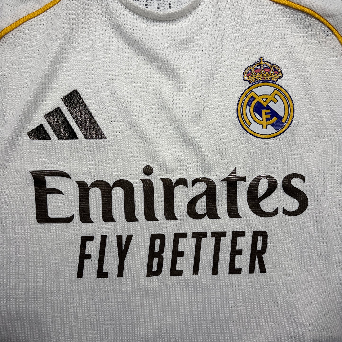 Official #8 Valverde 25/26 Real Madrid Home Authentic Shirt Size JP:XL