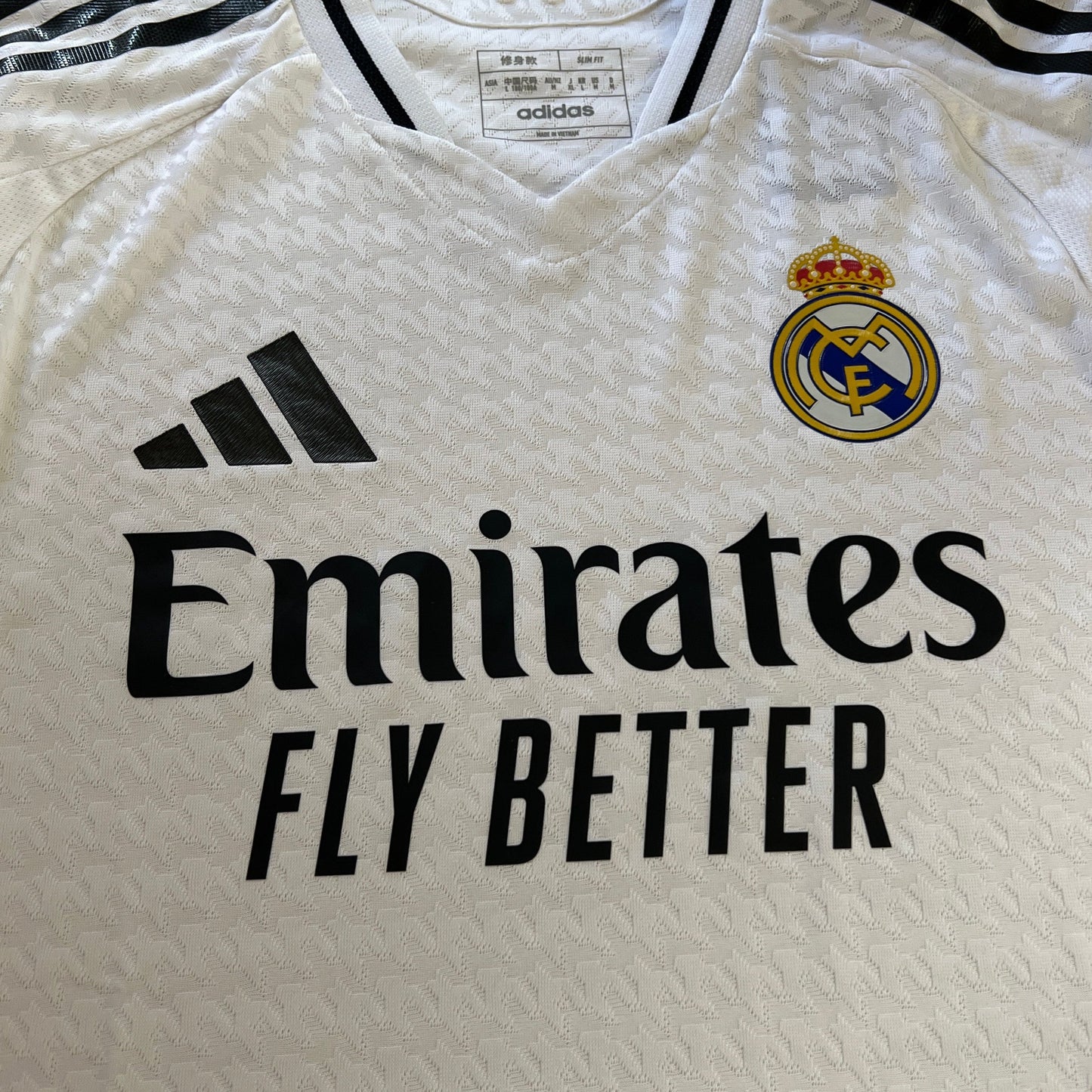 BELLINGHAM 24-25 Real Madrid Home Player Issue