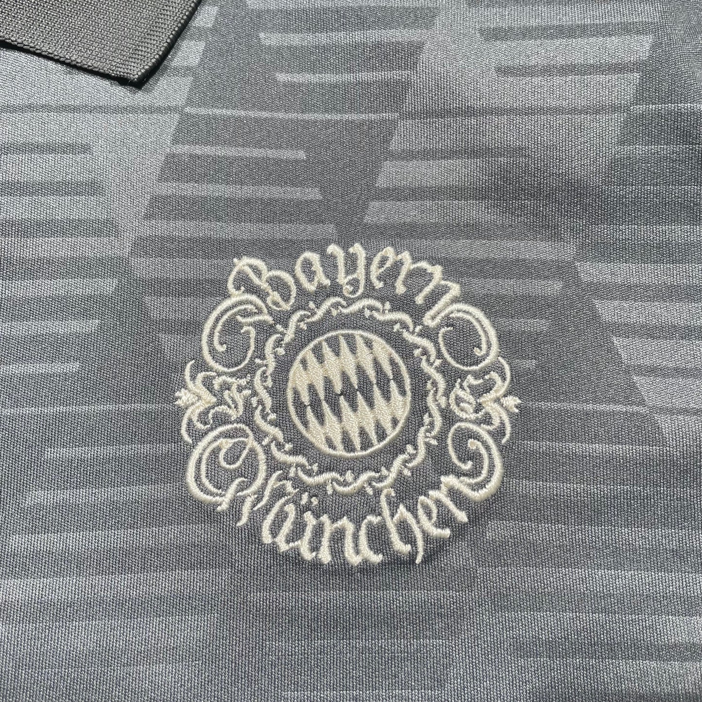 Official #9 Kane 24/25 Bayern Munchen Oktoberfest Stadium Shirt