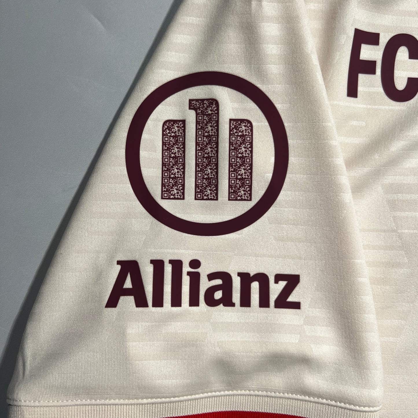 Official #17 Olise 24/25 Bayern Munich Home Stadium Shirt Size JP:XL
