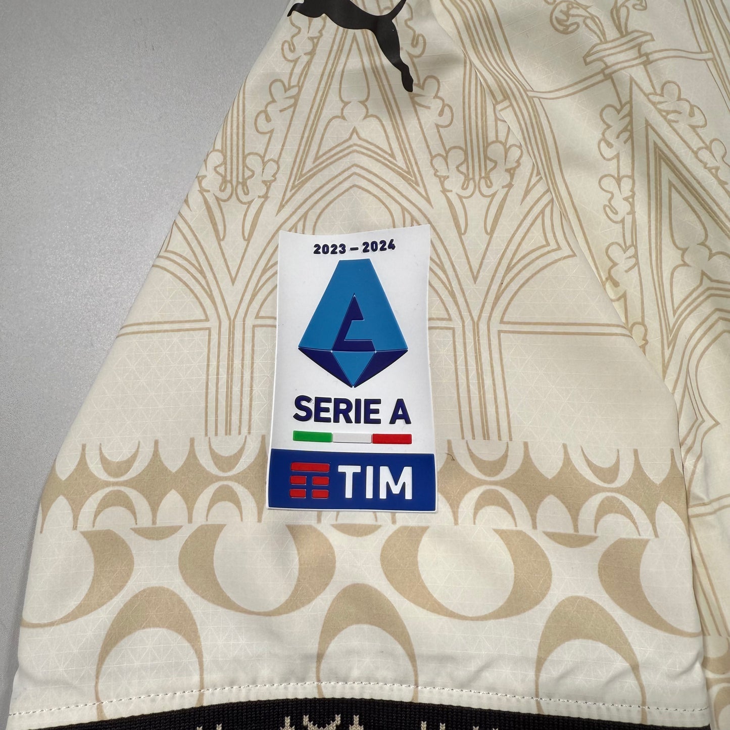 Official #9 Giroud 23/24 AC Milan × Pleasures 4th Authentic Shirt + Box Size M