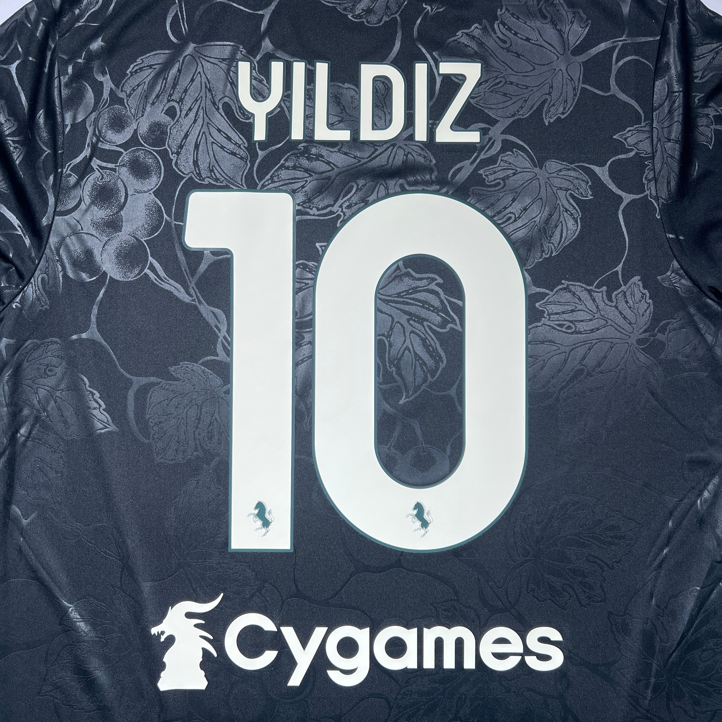 Official #10 Yildiz 25/26 Juventus 3rd Stadium Shirt Size L (JP