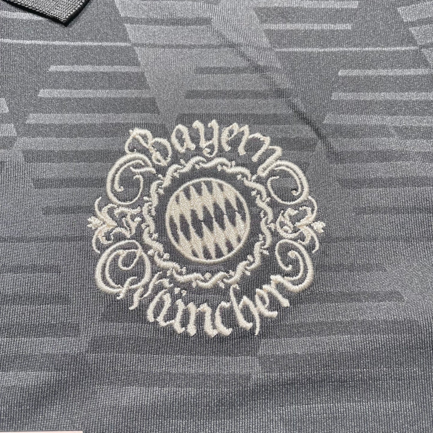 Official #45 Pavlovic 24/25 Bayern Munchen Oktoberfest Stadium Shirt