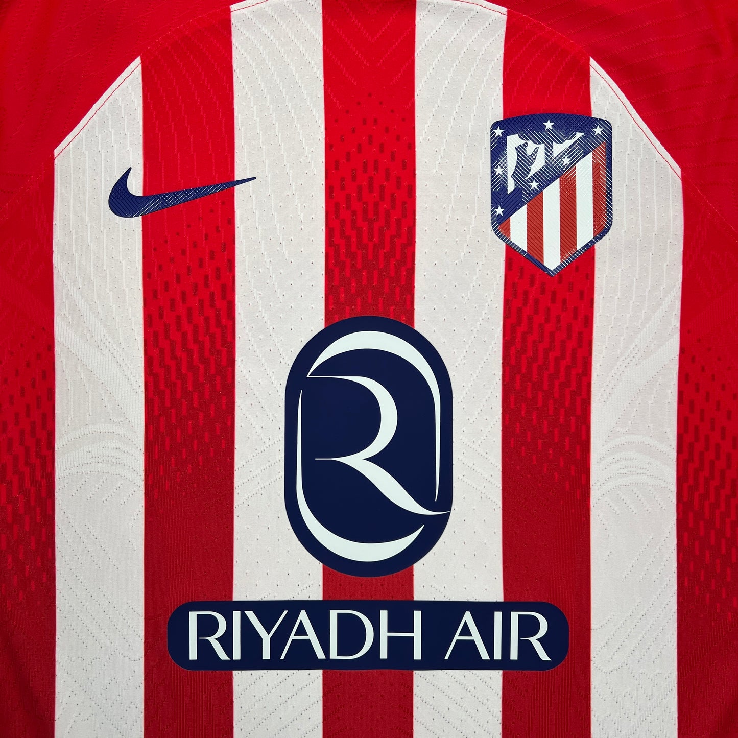 Official #7 Griezmann 23/24 Atletico Madrid La Liga Home Player Issue Long Sleeve Shirt Size M