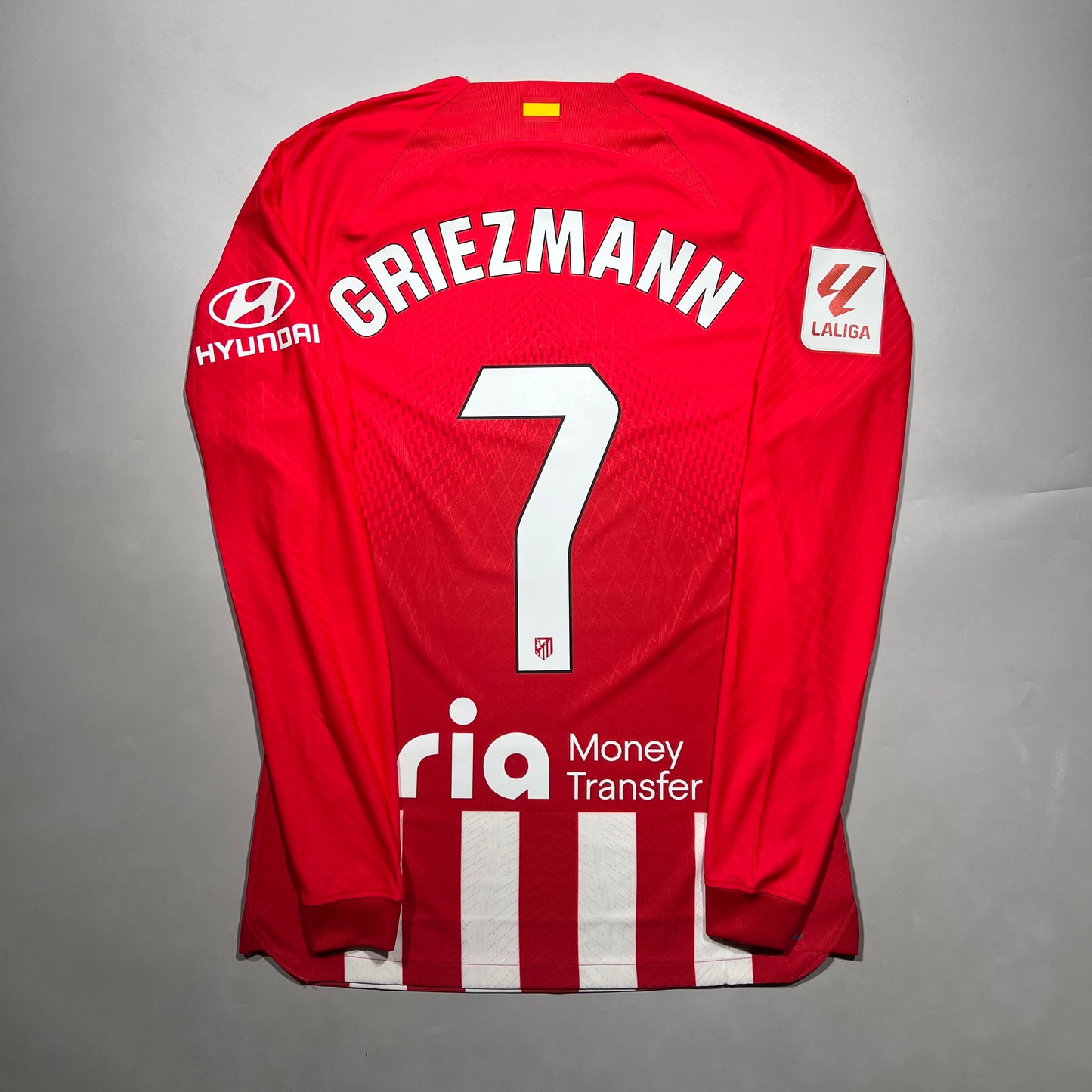Official #7 Griezmann 23/24 Atletico Madrid La Liga Home Player Issue Long Sleeve Shirt Size M