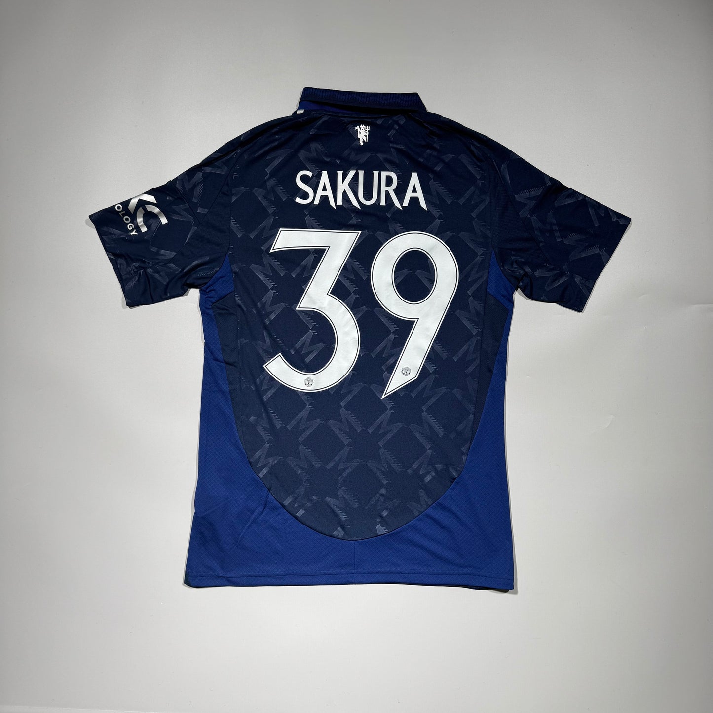 #39 Sakura | 24-25 Manchester United AWAY ｘ LE SSERAFIM Special Edition