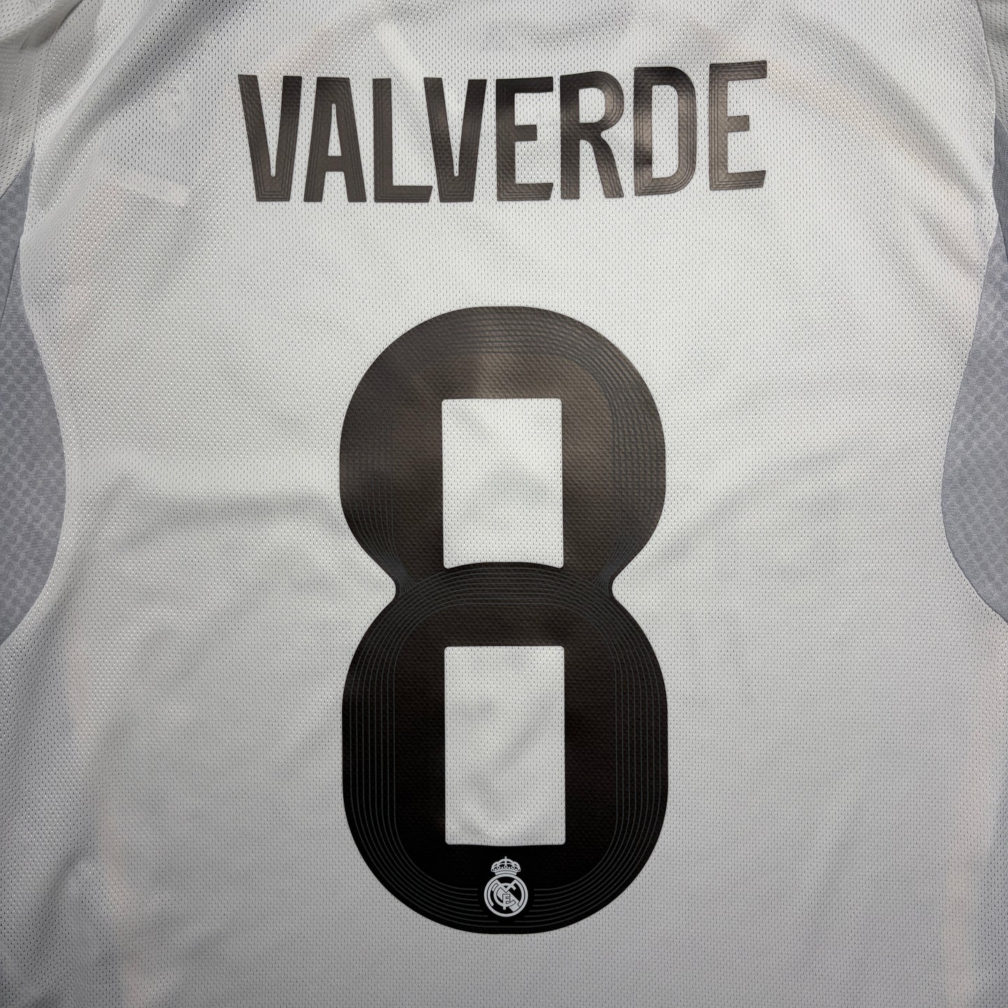 Official #8 Valverde 25/26 Real Madrid Home Authentic Shirt Size JP:XL