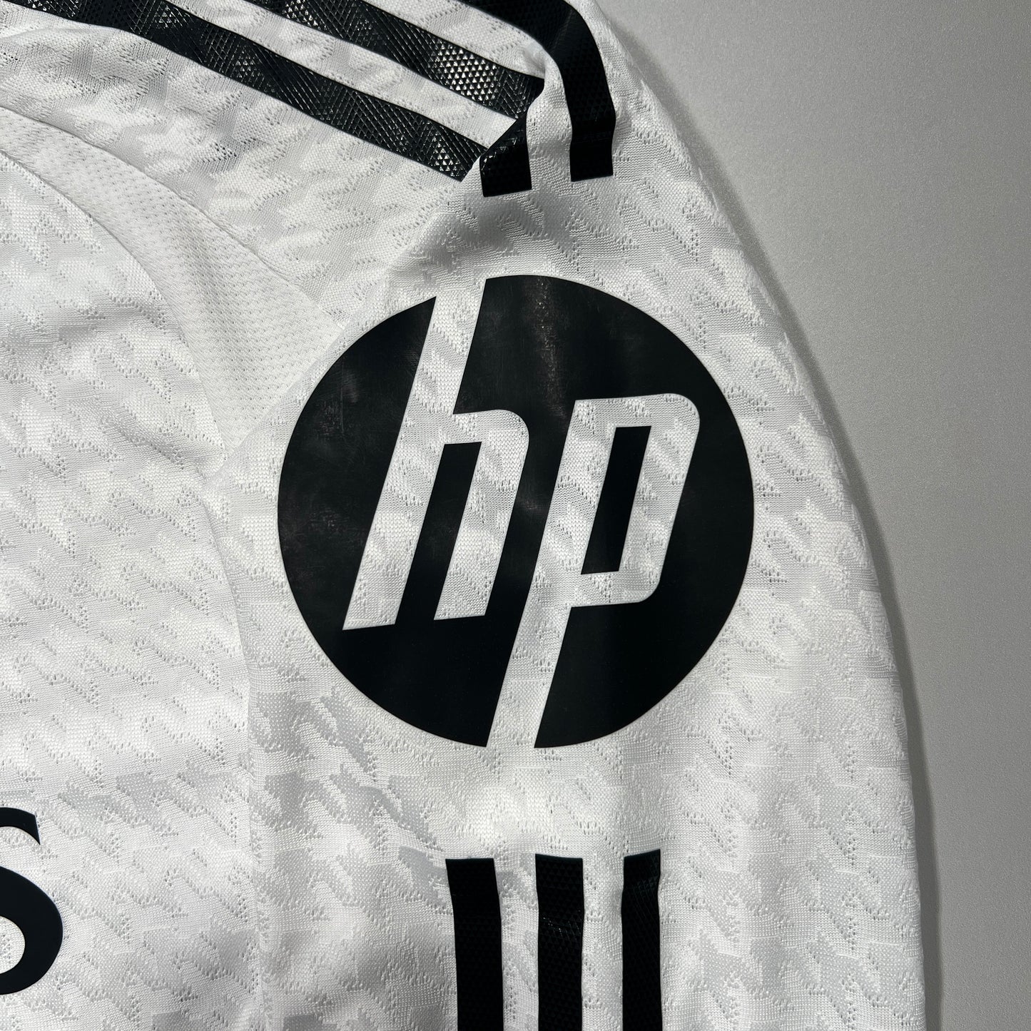 Official #5 Bellingham 24/25 Real Madrid Home Authentic Shirt Long Sleeve UCL Size M (JP:XL)