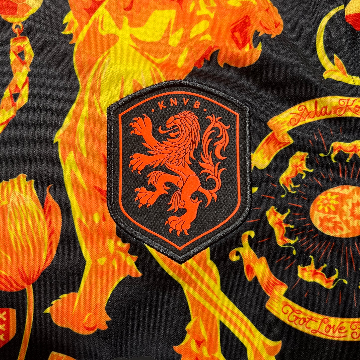 Official PattaｘNetherlands Pre-Match Shirt