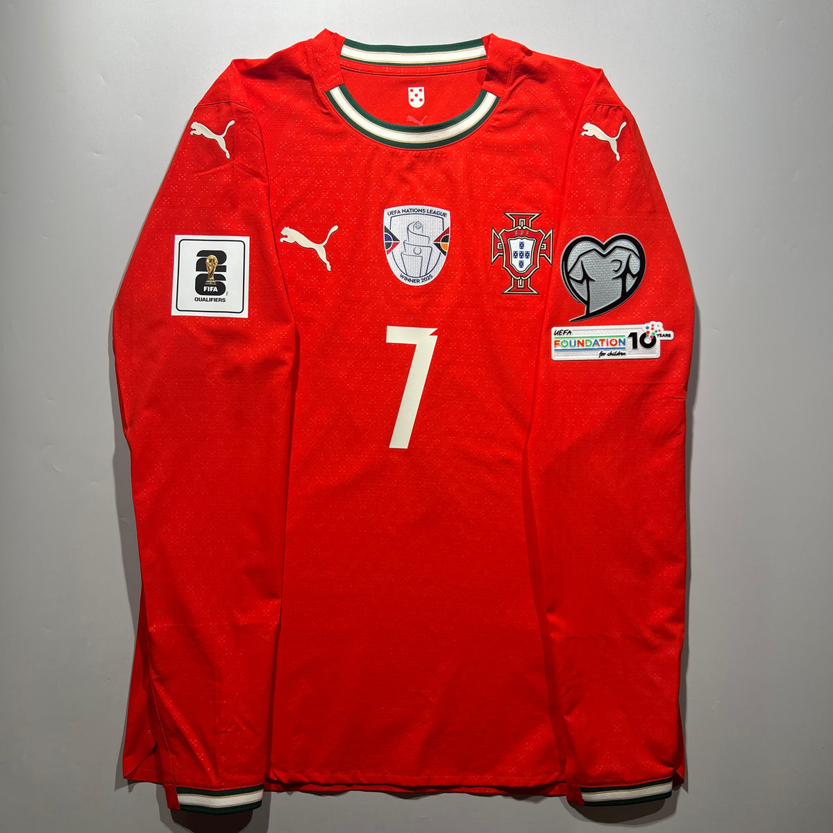 Official #7 Ronaldo 2025 Portugal Home Authentic Long Sleeve Shirt Puma 779189_01