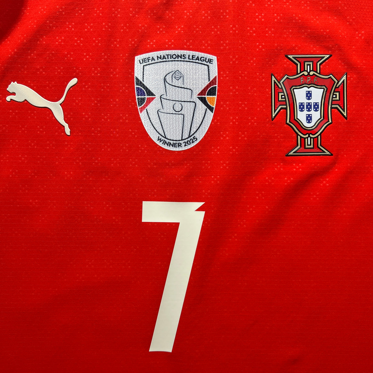 Official #7 Ronaldo 2025 Portugal Home Authentic Long Sleeve Shirt Puma 779189_01