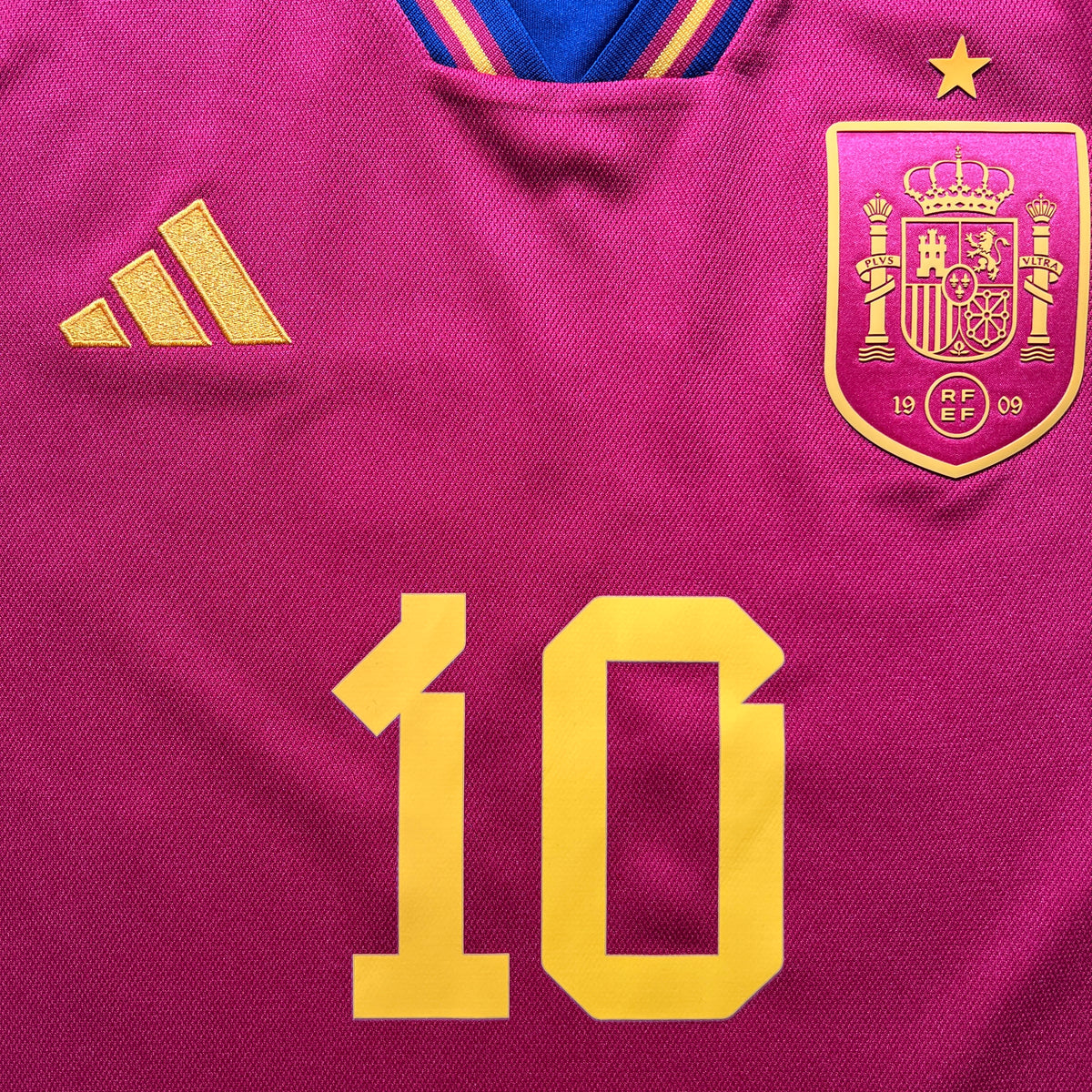 Official #10 Lamine Yamal 2022 Spain Home Stadium Shirt U17 EURO Adidas HL1970