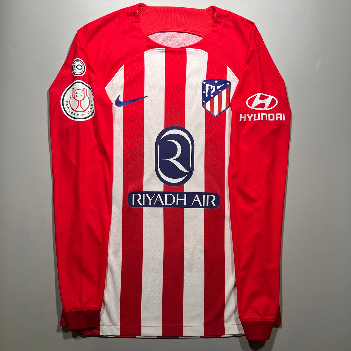 Official #25 Riquelme 23/24 Atletico Madrid Home Player Issue Long Sleeve Shirt Copa del Rey Nike FJ2612-613
