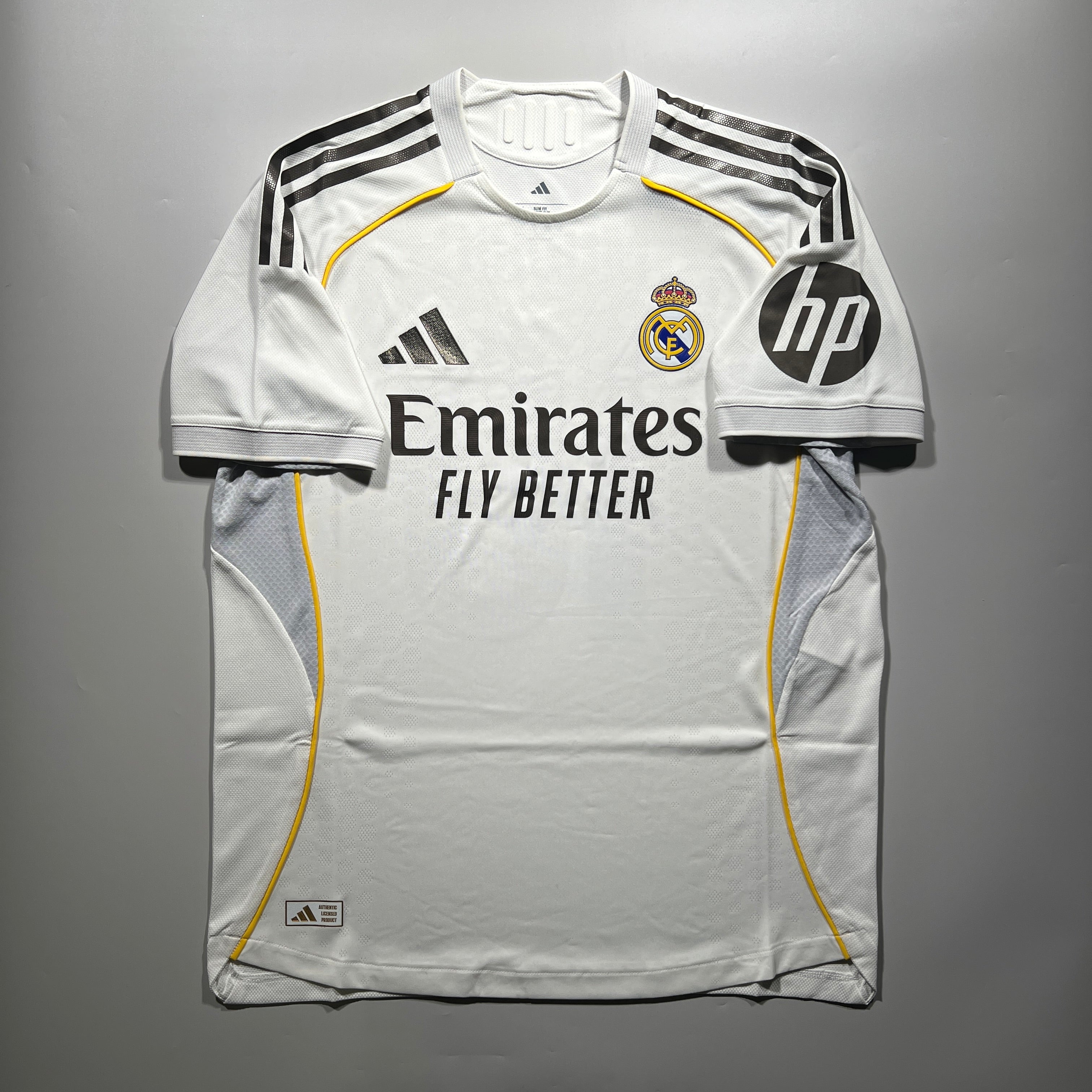 Real Madrid｜レアル・マドリード – Kit of the Day