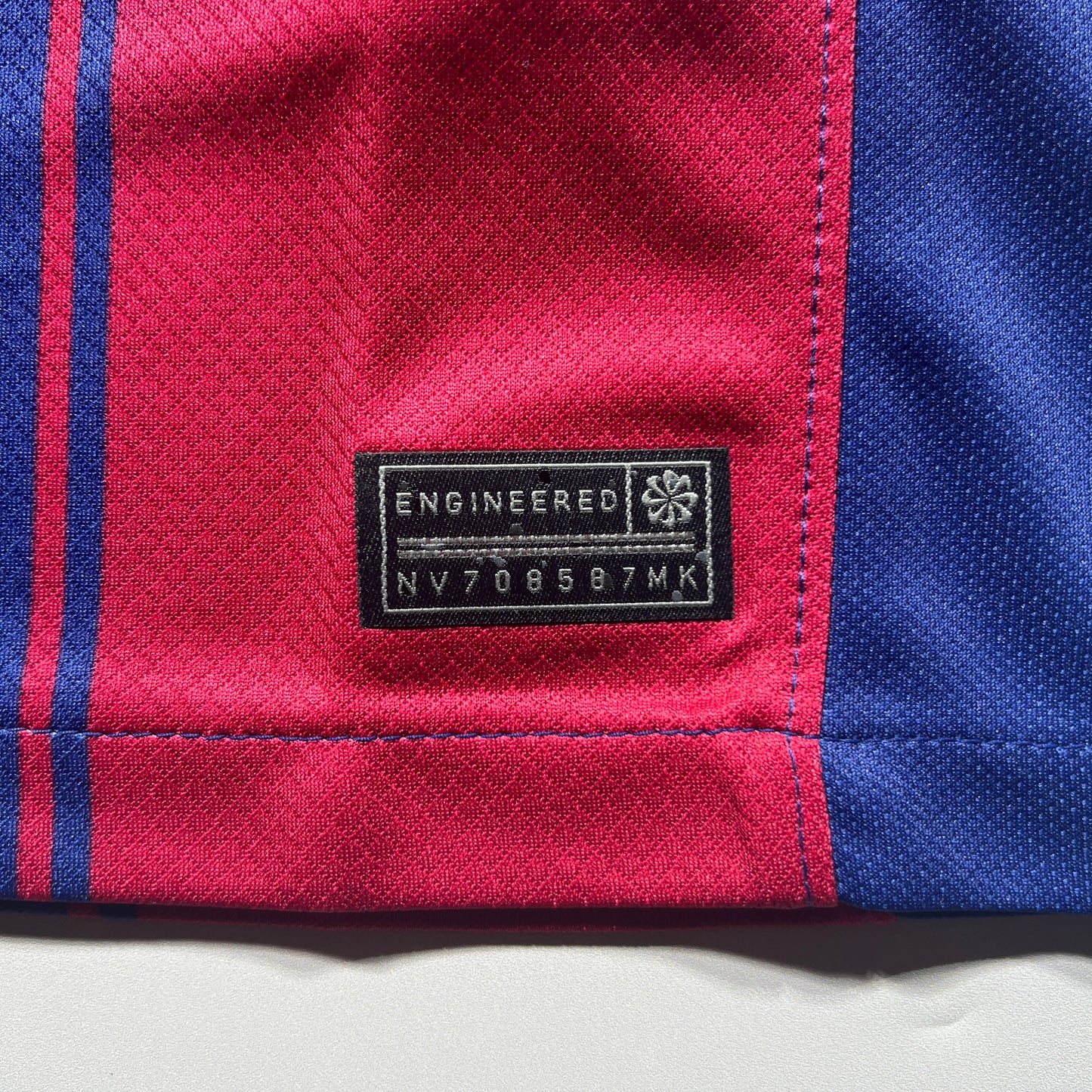 Official #6 Gavi 25/26 FC Barcelona Home Stadium Shirt Size L