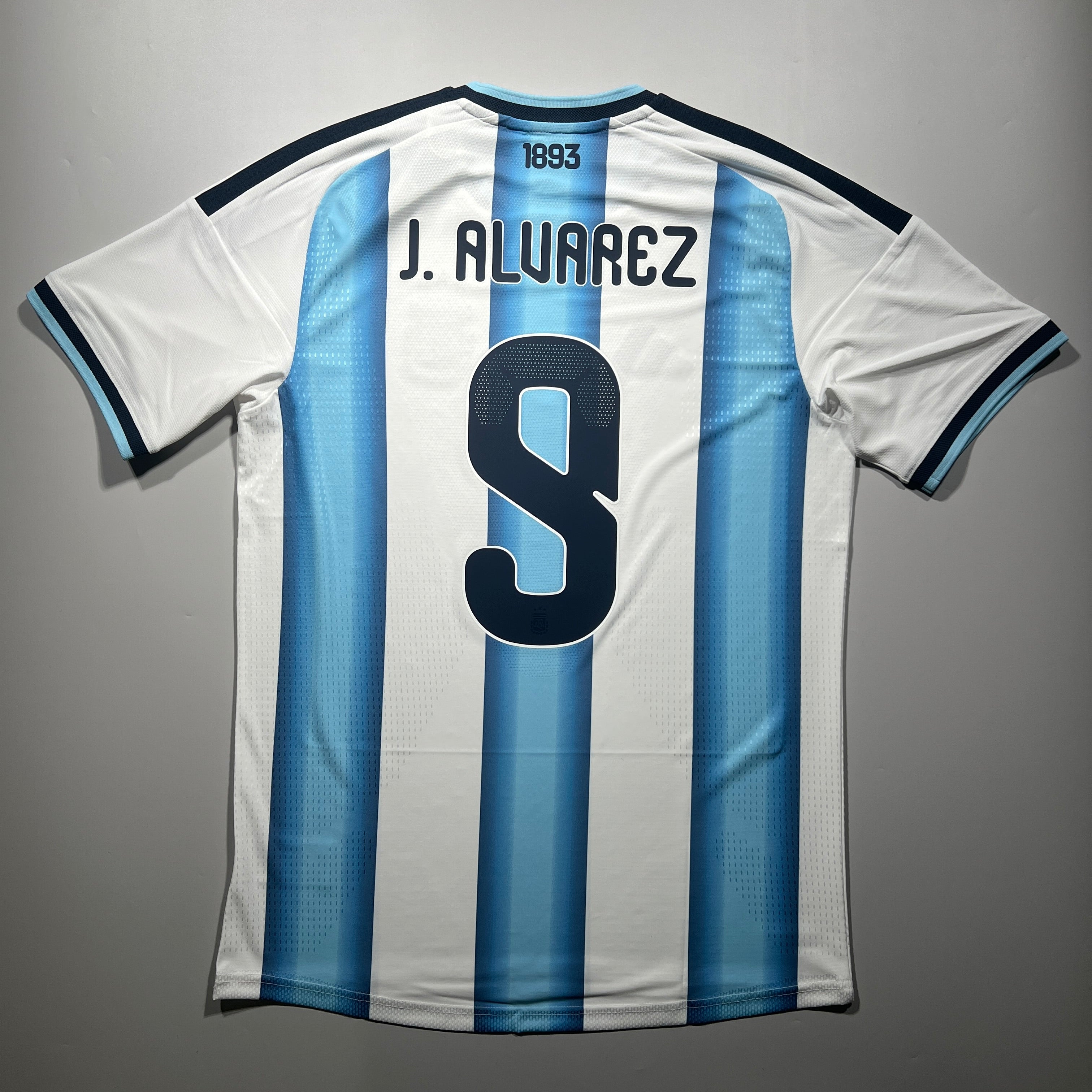 Official #9 J.Alvarez 2026 Argentina Home Authentic Shirt Size M