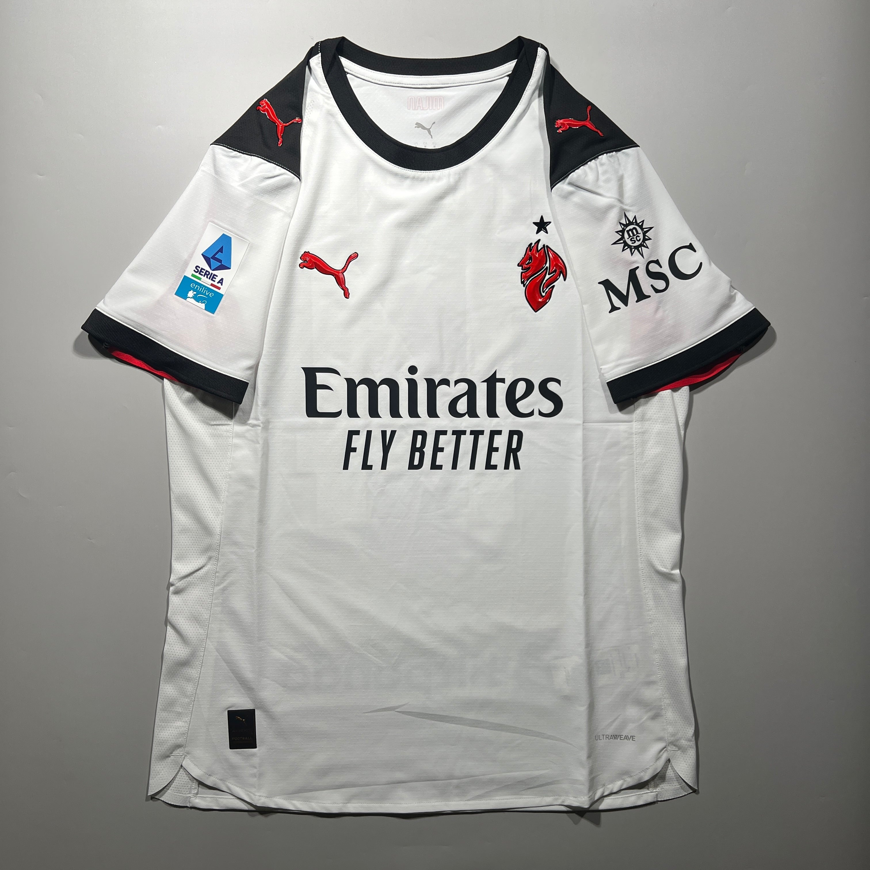 AC Milan｜AC ミラン – Kit of the Day