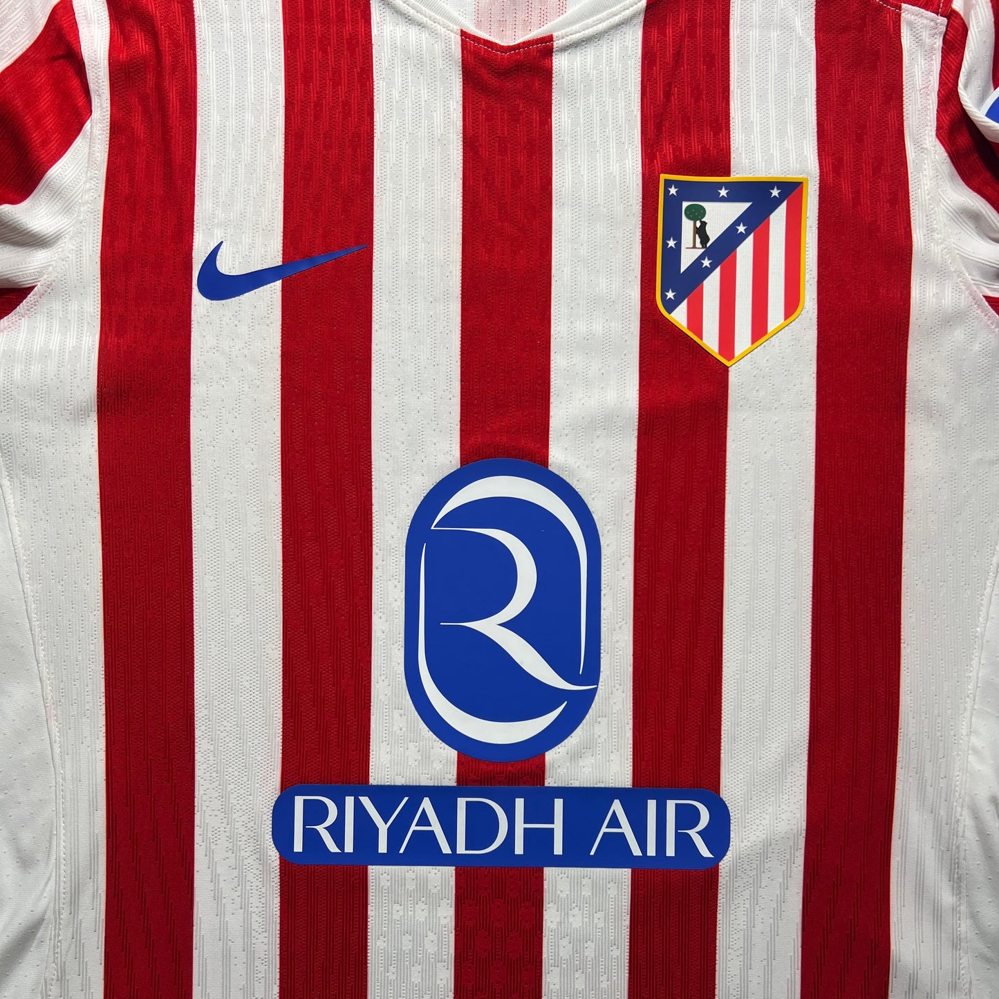 [Pre-Order] Official #7 Griezmann 25/26 Atletico Madrid Home Player Issue Long Sleeve Shirt UCL Nike HJ4450-614