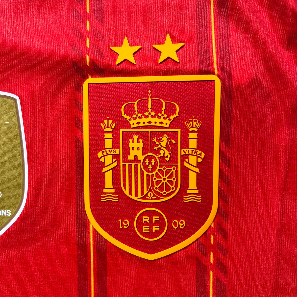[Pre-Order] 2026 Spain Home Stadium 2-Star Winners Shirt Adidas KF4411