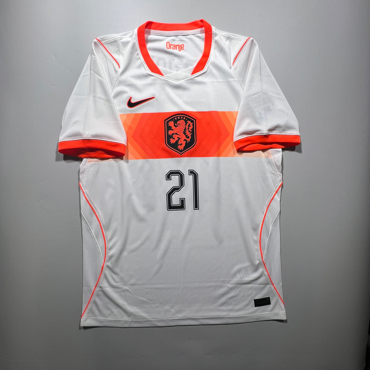 Official #21 F. De Jong 2026 Netherlands Away Stadium Shirt Nike IB5391-100